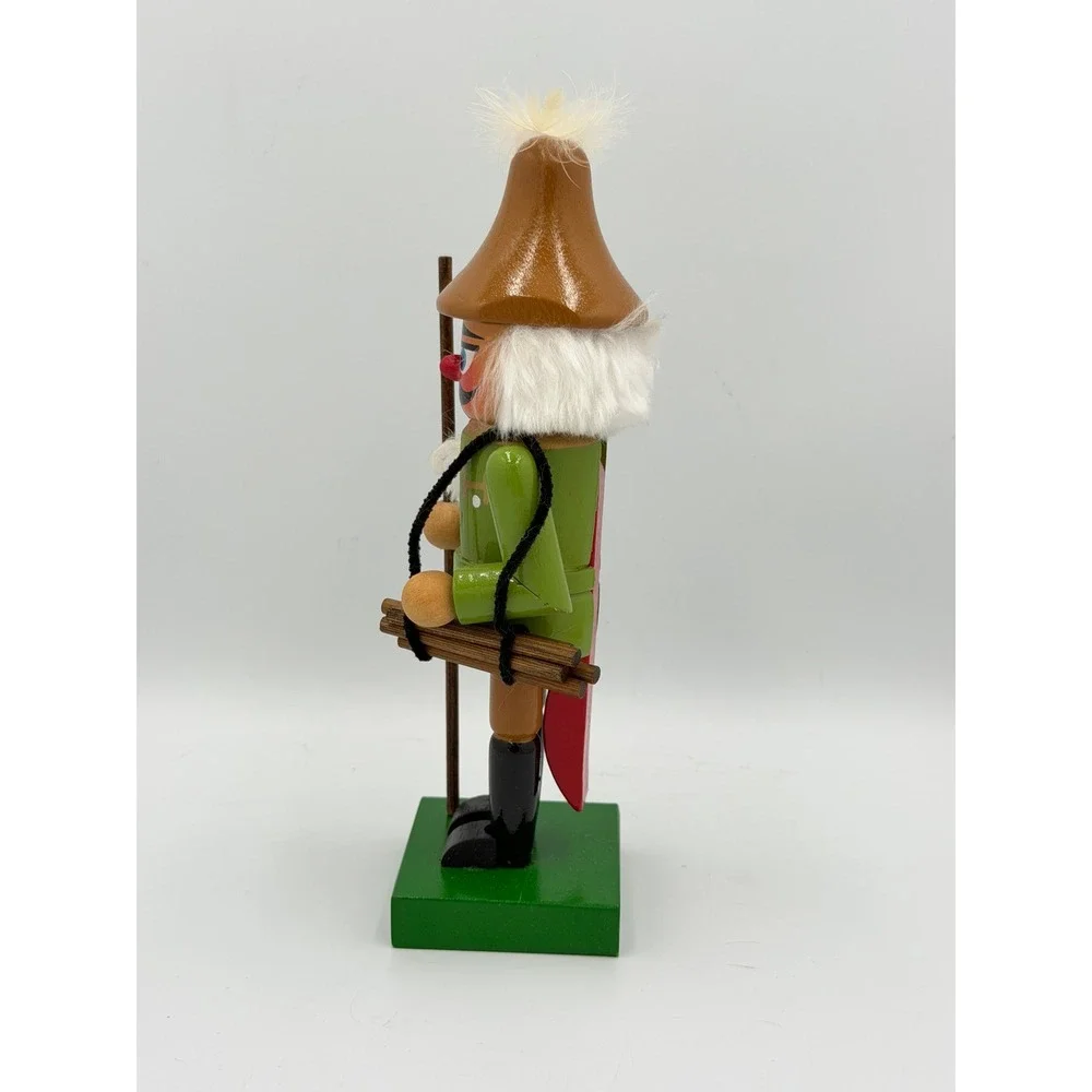 Vintage Wooden Hunter Woodsman Nutcracker 9